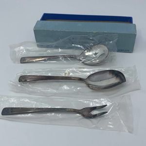 Vintage Rogers International Silver Company 3 Piece Relish Set Flatware In BOX